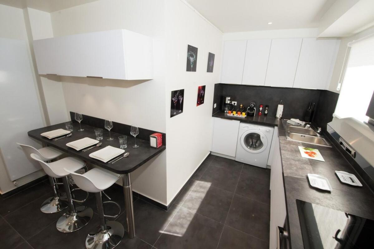 Appartement Luxueux Pied A Terre -trocadero - Tour Eiffel Et Champs De Mars *